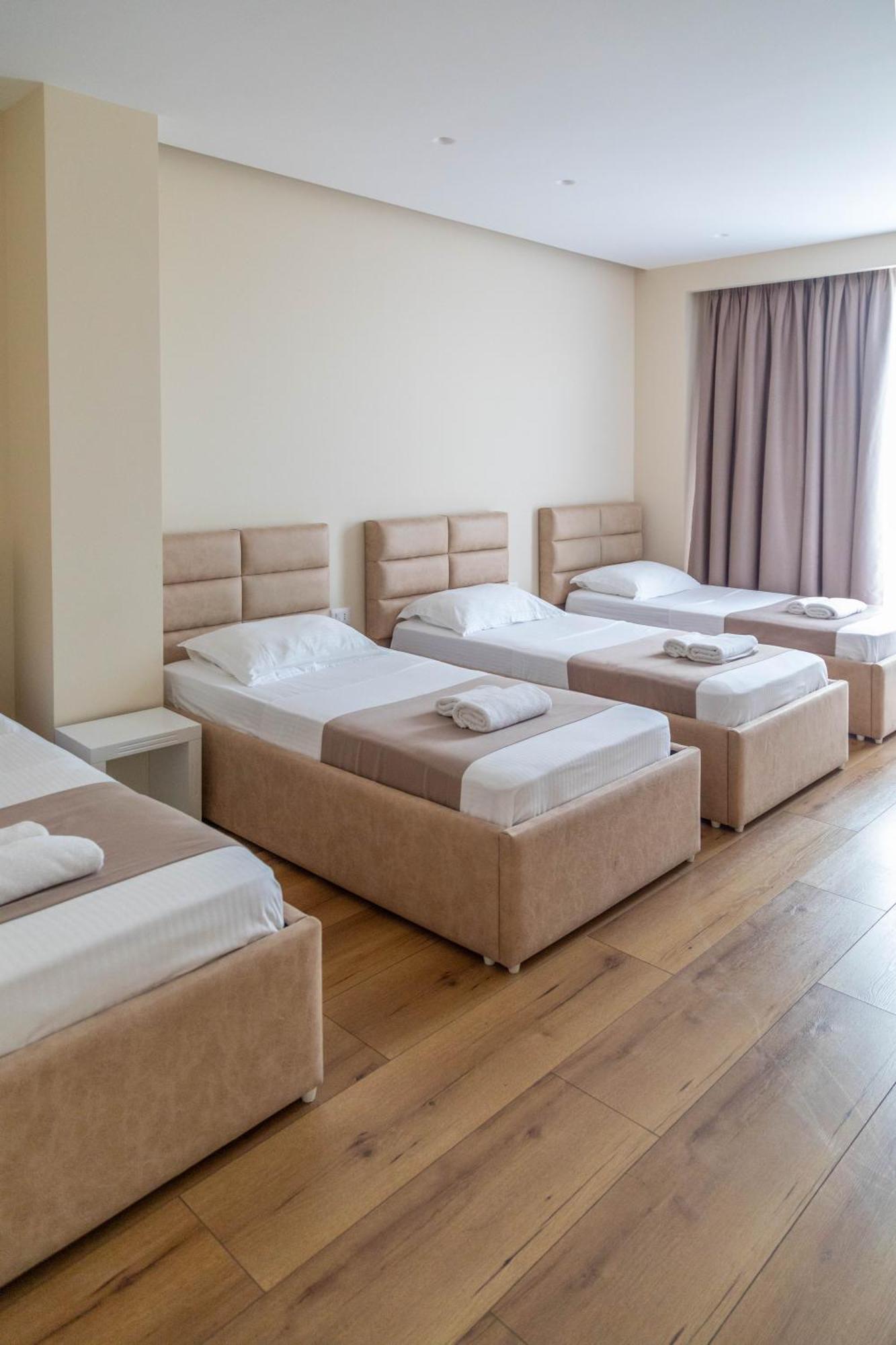 Te Aldo Hotel Kuraten Ngoại thất bức ảnh